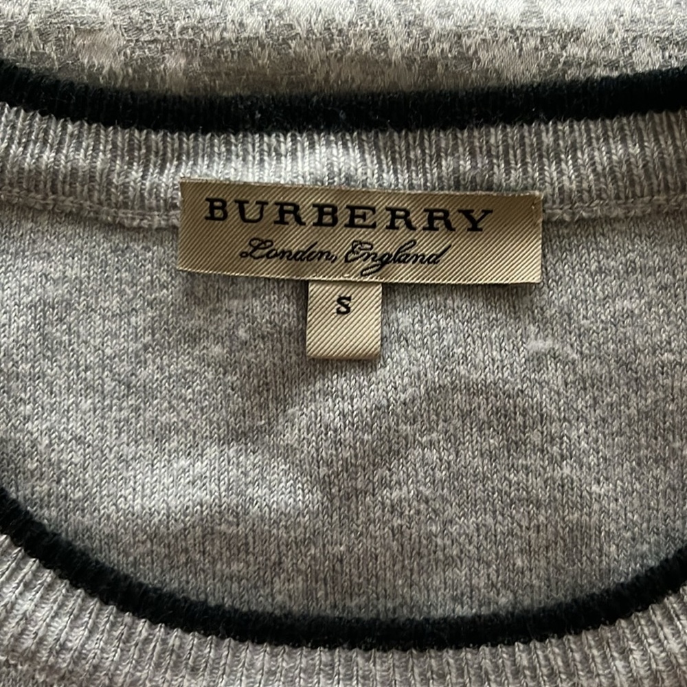 Burberry - Picture 9 of 10